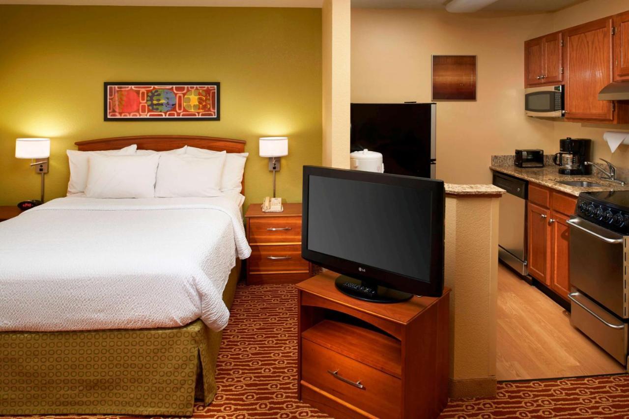 Sonesta Simply Suites Detroit Нови Экстерьер фото