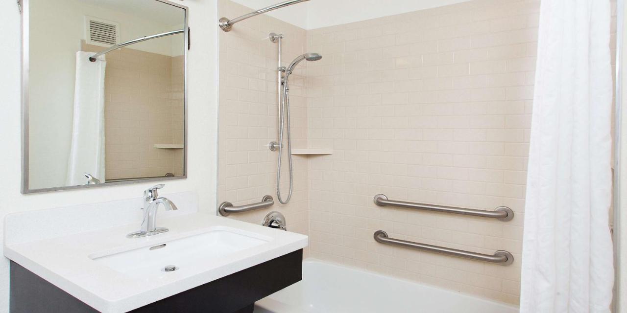 Sonesta Simply Suites Detroit Нови Экстерьер фото