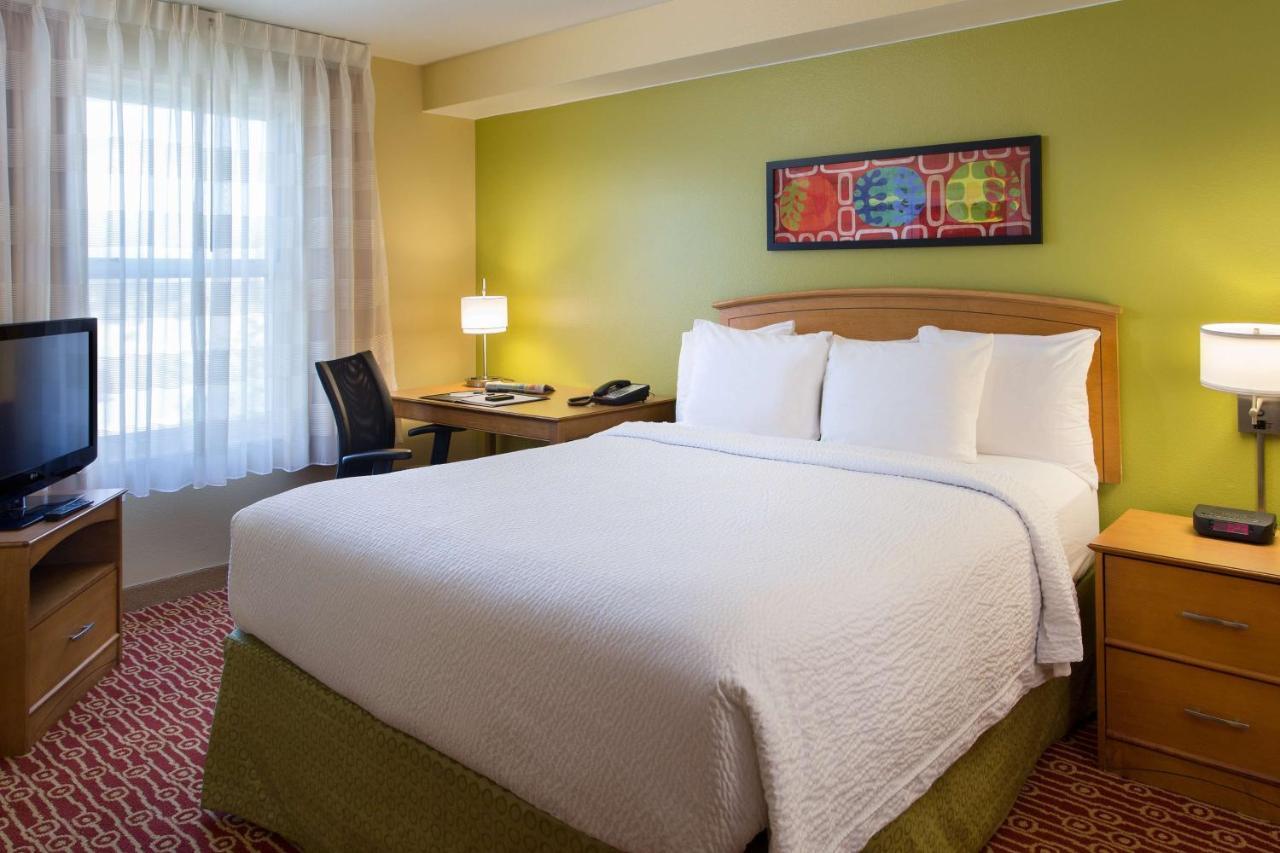 Sonesta Simply Suites Detroit Нови Экстерьер фото