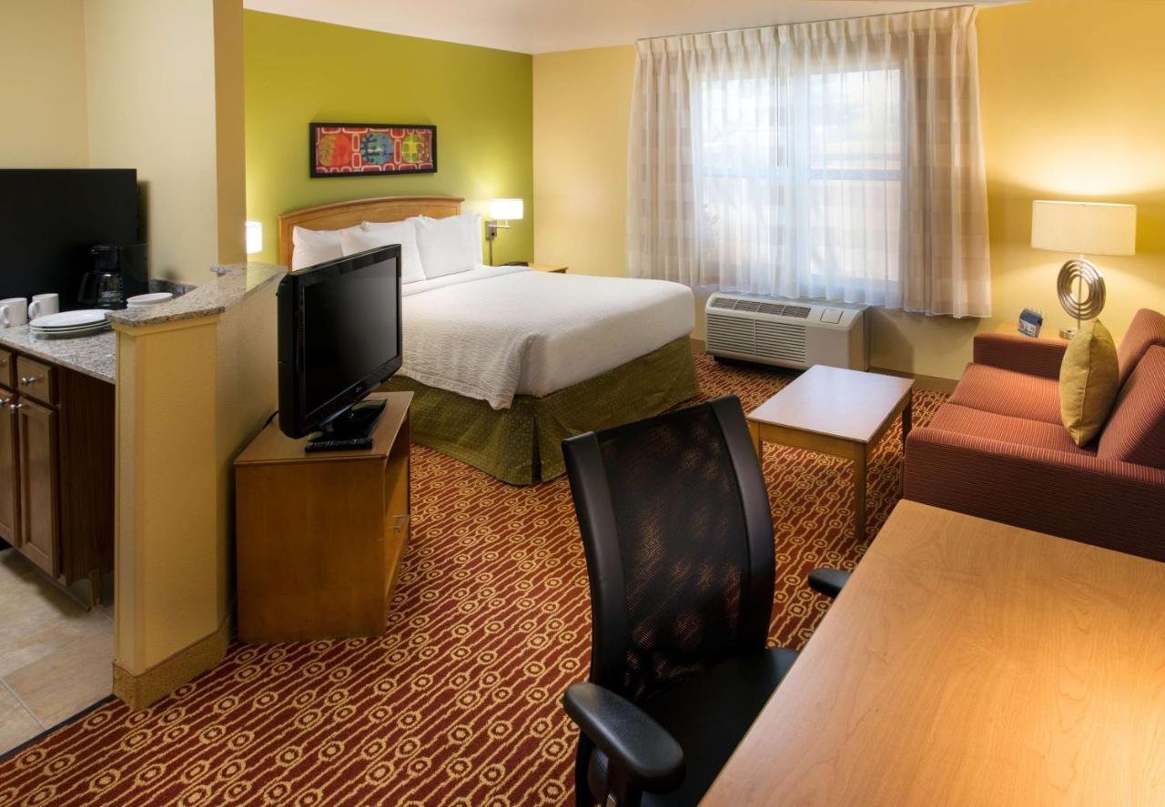 Sonesta Simply Suites Detroit Нови Экстерьер фото