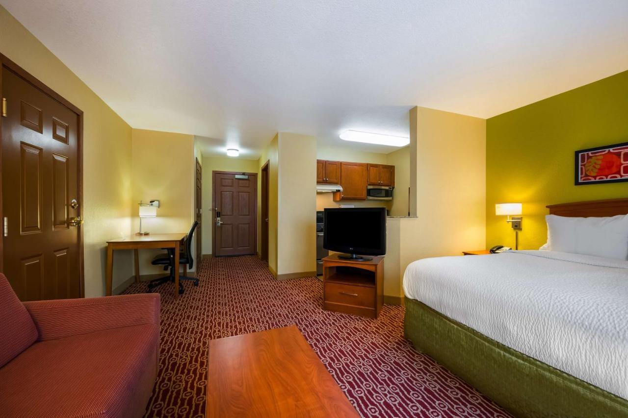 Sonesta Simply Suites Detroit Нови Экстерьер фото