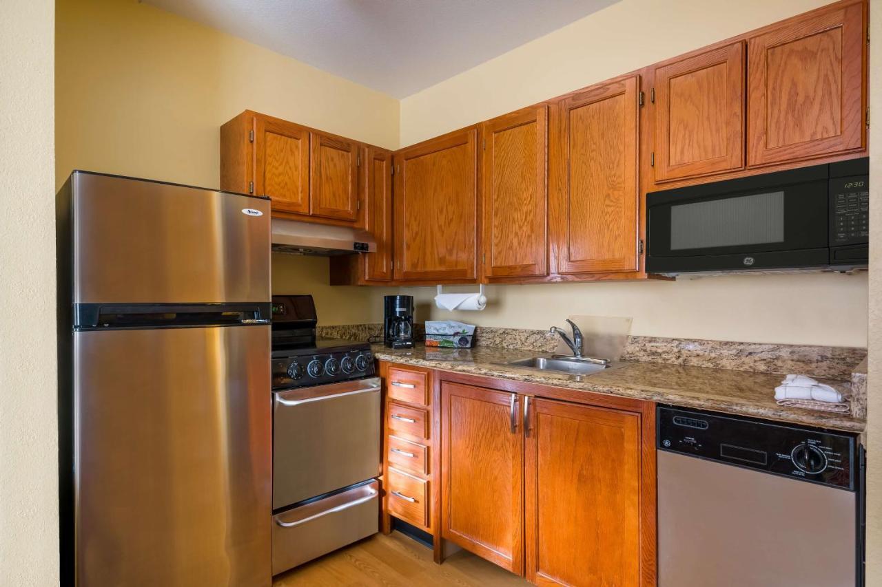 Sonesta Simply Suites Detroit Нови Экстерьер фото