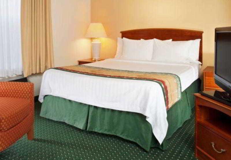 Sonesta Simply Suites Detroit Нови Номер фото