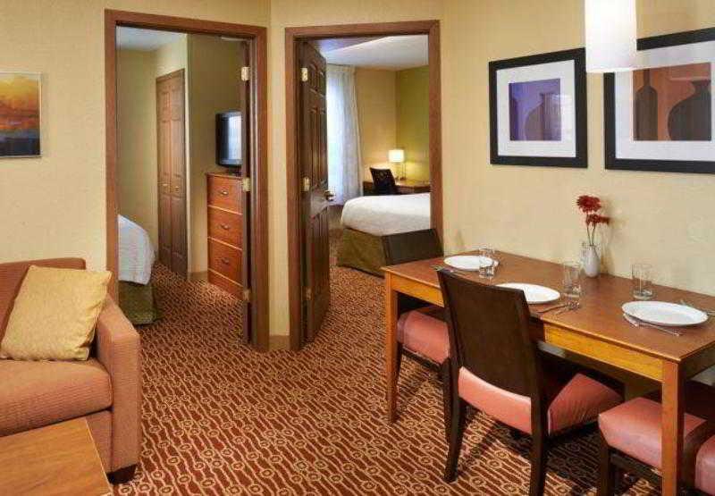 Sonesta Simply Suites Detroit Нови Экстерьер фото