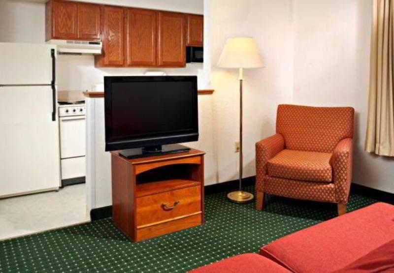 Sonesta Simply Suites Detroit Нови Номер фото